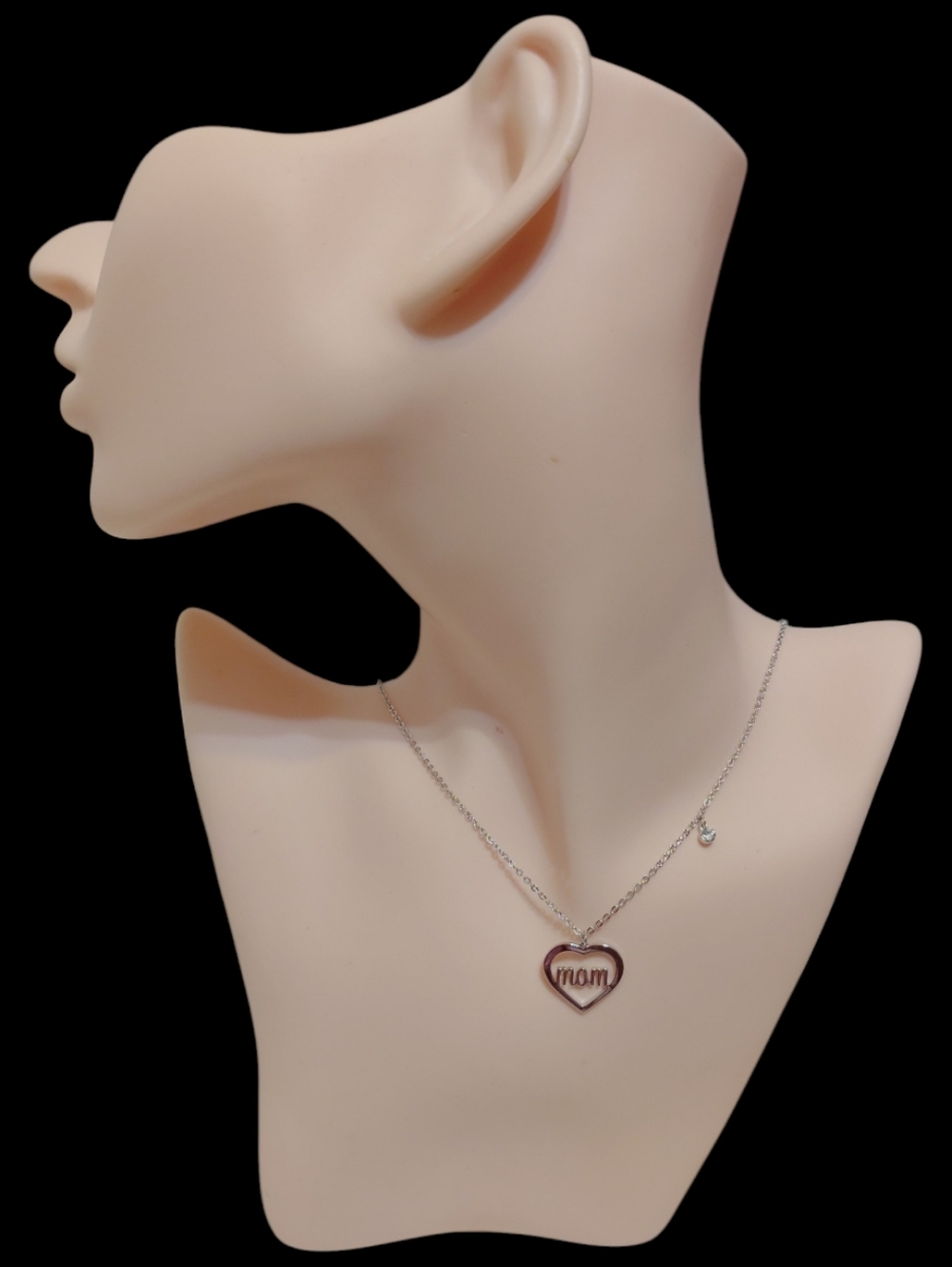 🆕Dainty 18k White Gold Plated 'Mom' Heart Necklace with Swarovski Crystal